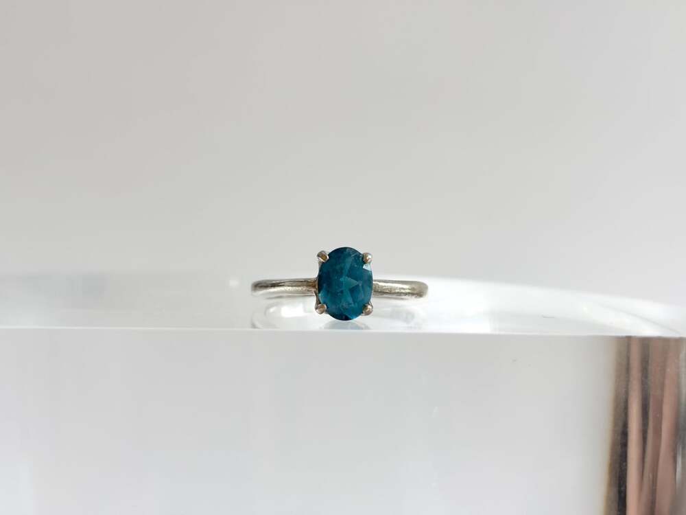 Kyanite Oval Cut Gemstone Solitaire Minimalist Sterling Silver 925 Vintage Ring - Picture 12 of 13